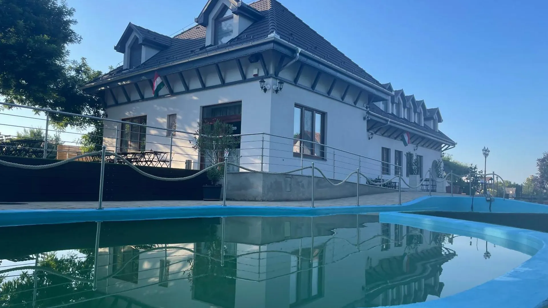Reneszansz Vendeghaz Aparthotel Debrecen